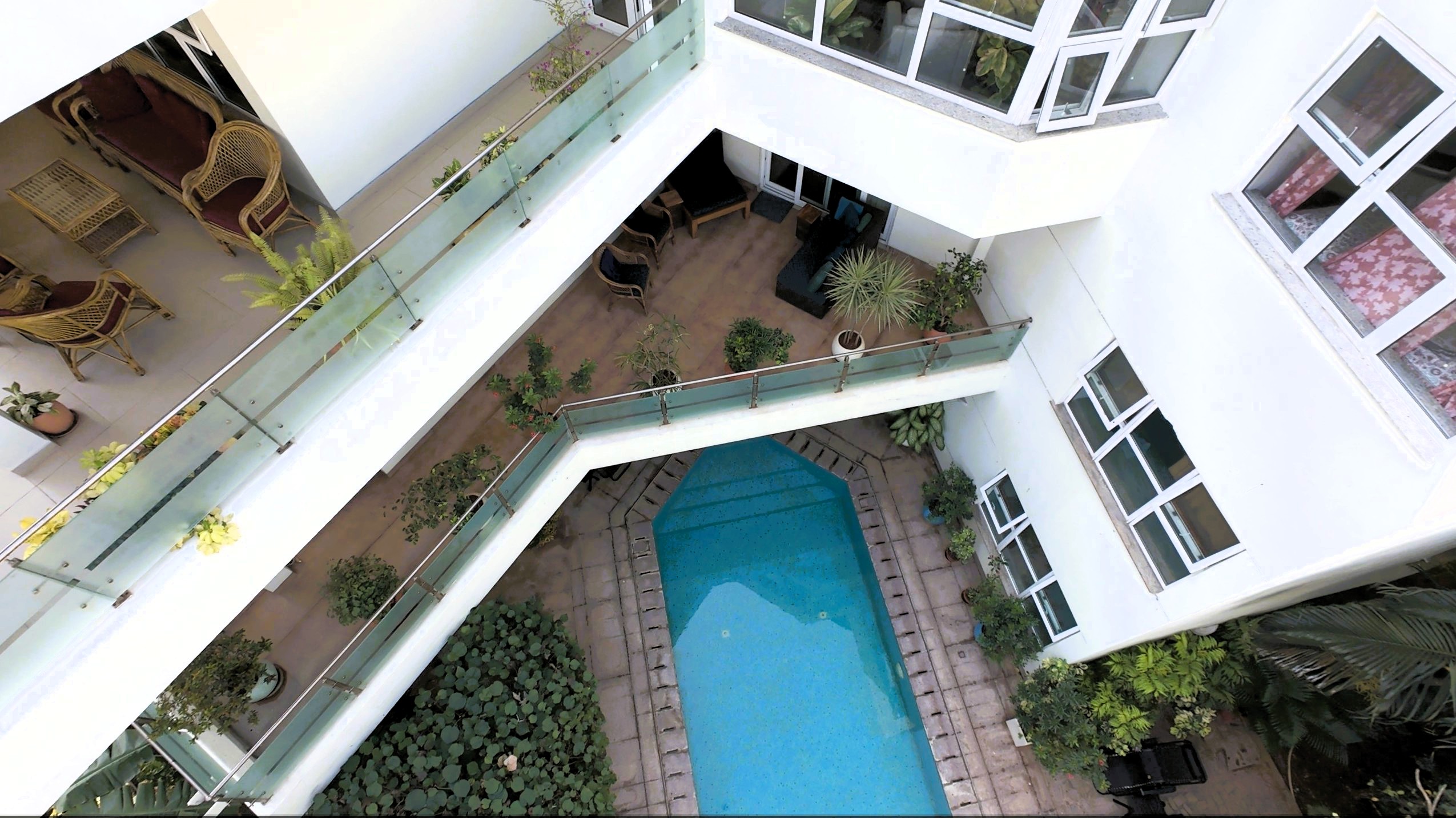 What to Expect at Sangam Retreat House: A Guest’s Guide